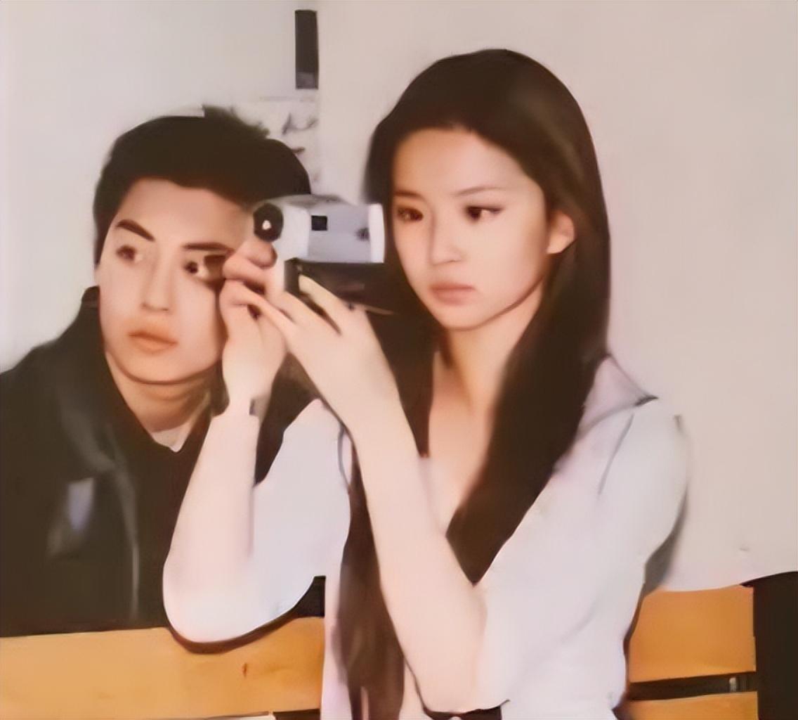 才过了3年，那个嘲讽郭麒麟的朱亚文，就因为“狂妄”付出了代价