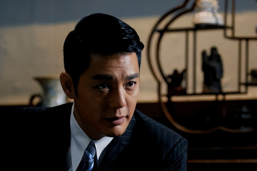 抛妻弃子、净身出户，为追求美女嫩模，49岁的傅程鹏终究付出代价