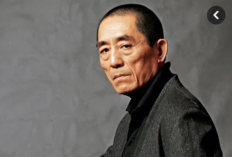 张艺谋|张艺谋现身美国参加孩子毕业典礼