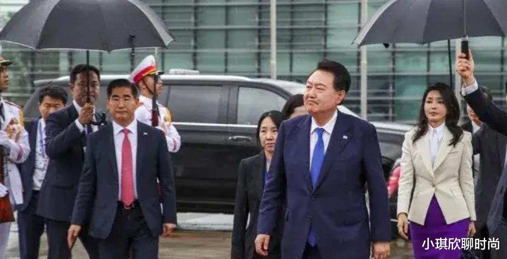 发型 韩国第一夫人才是真正的聪明人！着装精致高级，看着不像50岁