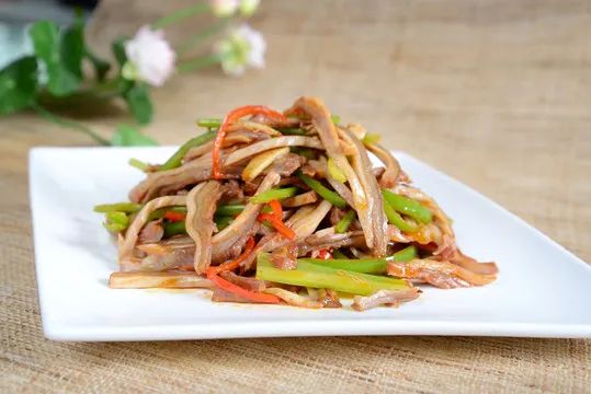 羊肉|“十人九腰痛”，原因很多是肾，多吃这3菜，强身健体腰腿有劲