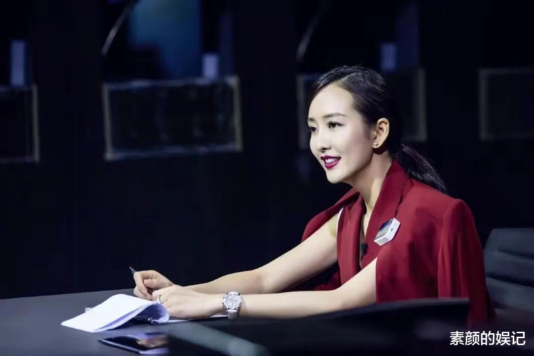 王鸥|王鸥：元宵节孤零零的逛街没人认识，像是有心上人在等何九华