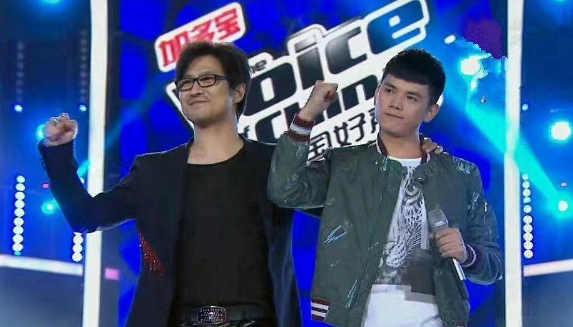 郑恺|《中国好声音》亚军张恒远下葬之日！数百人送别，遗体土葬引争议