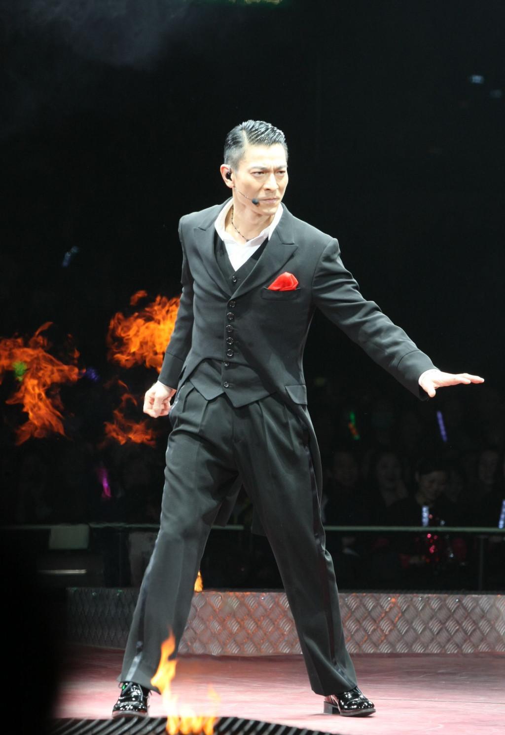 刘德华|音乐人背叛天王，还朝他扔了烟灰缸？20年后澄清两人恩怨始末