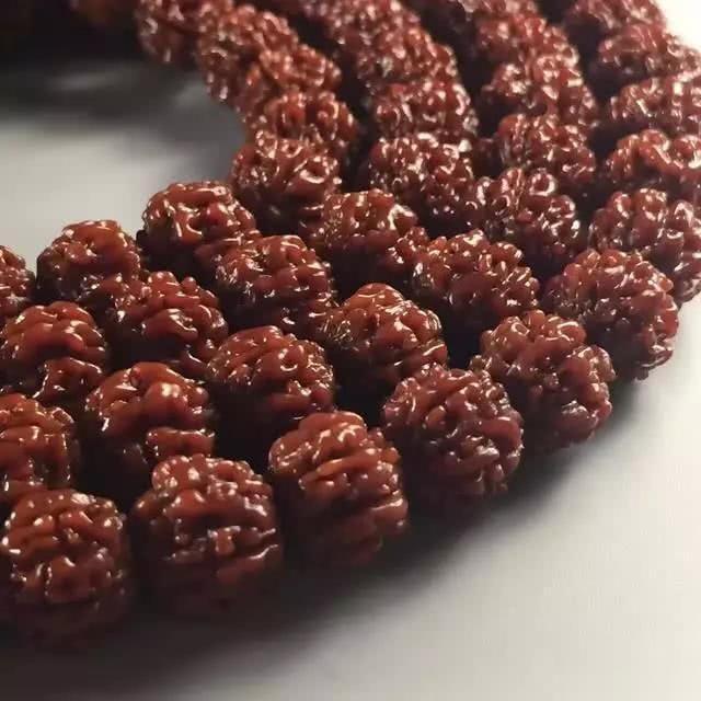 文玩|并不是所有文玩手串都适合四季佩戴