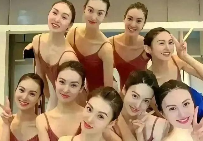 【独家曝光】恒大歌舞团高清照流出:“三朵金花”同框,网友:许老板真有眼光!