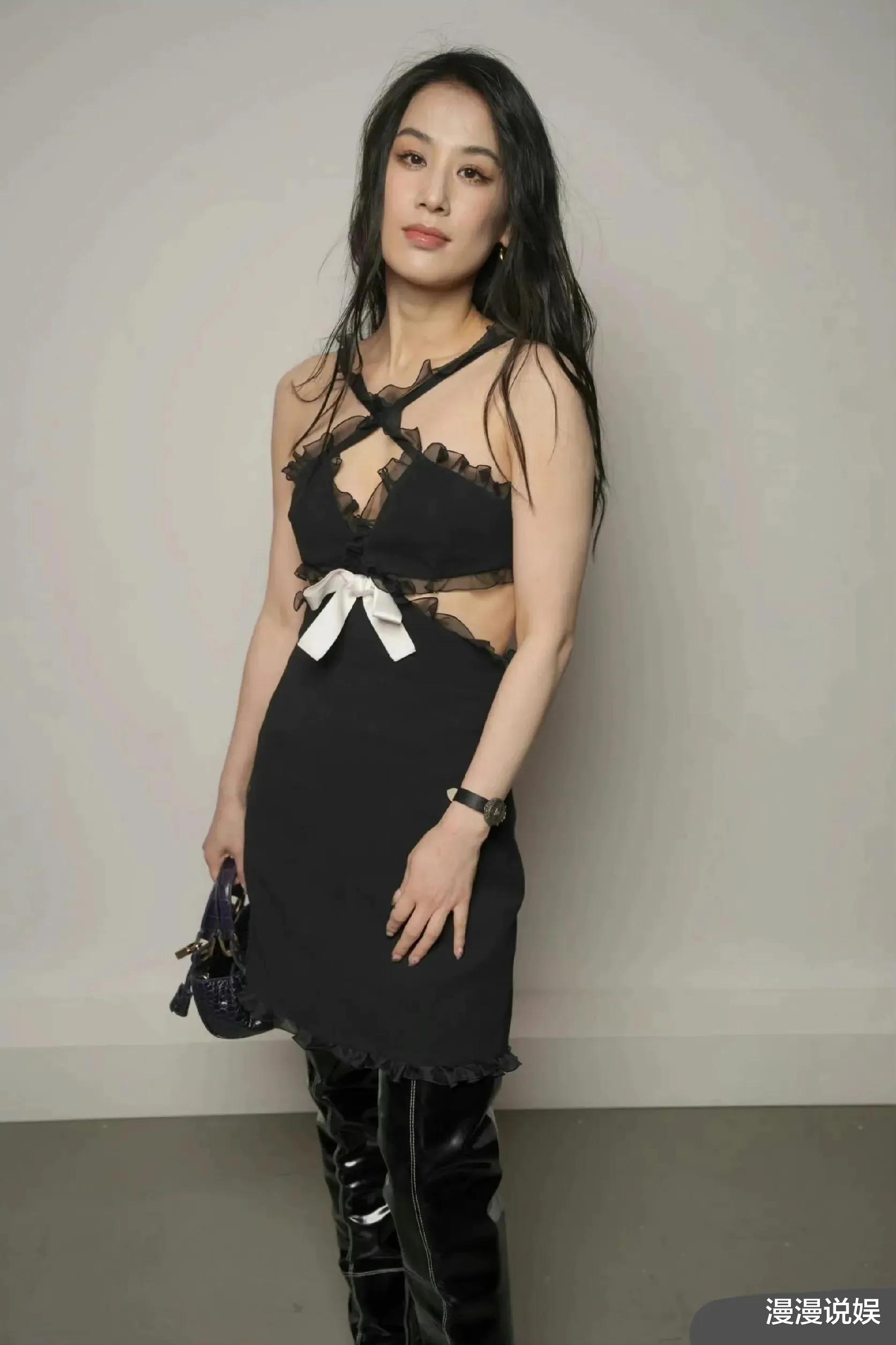 关晓彤|关晓彤巴黎时装周造型翻车,被吐槽没脖子,网友喊话造型师快转行