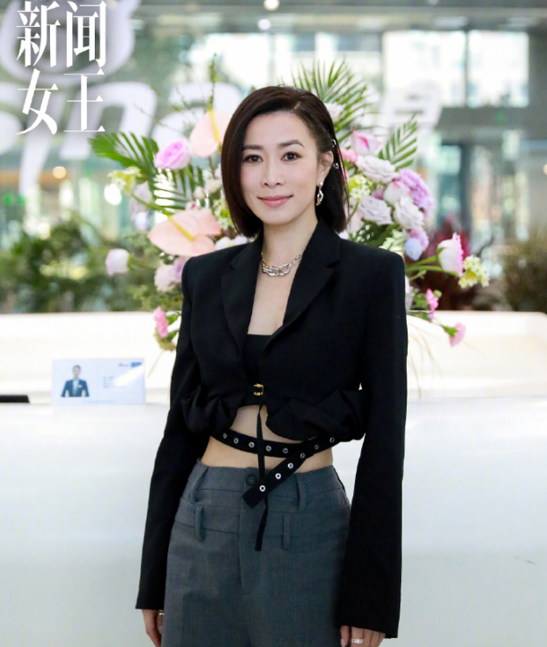 事实证明，48岁“无人敢娶”的佘诗曼，才是真正的人间清醒