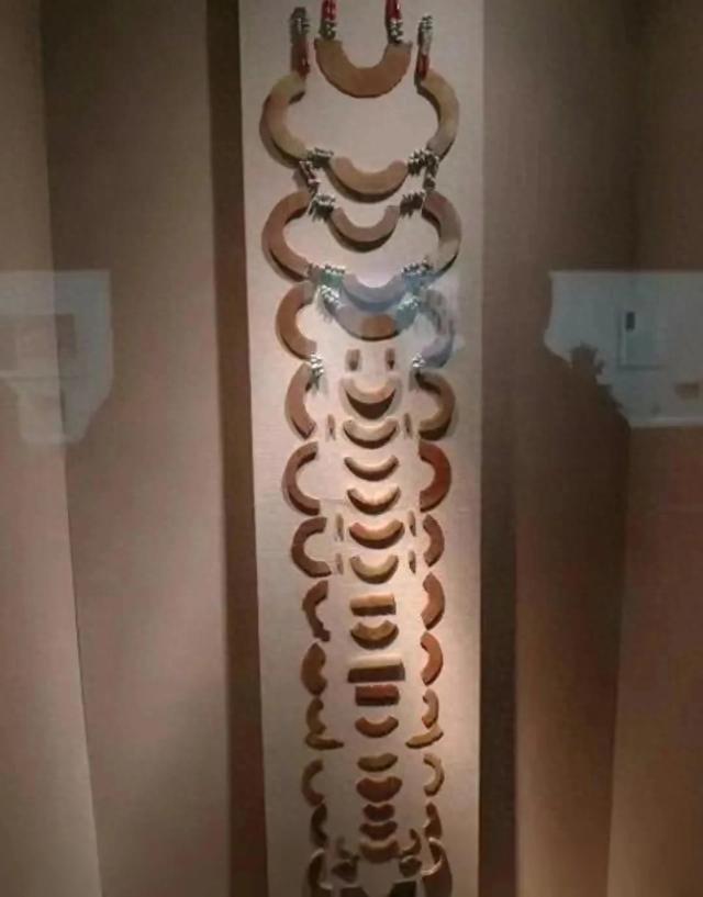 历代的“装饰玉器”（13）玉组佩、玉串饰