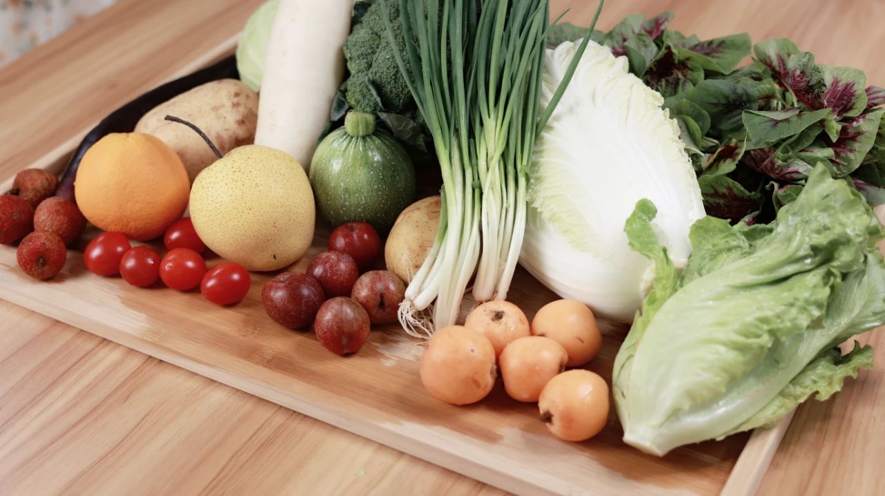 饮食|经常便秘很难受？日常多吃4种膳食纤维，让排便“通畅无阻”