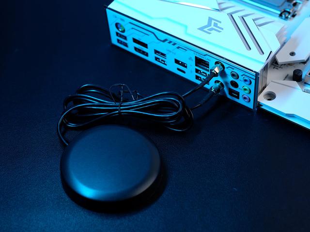 PS VR|影驰Z790金属大师D5 Wi-Fi白金版主板评测：白色战甲，战力不凡！