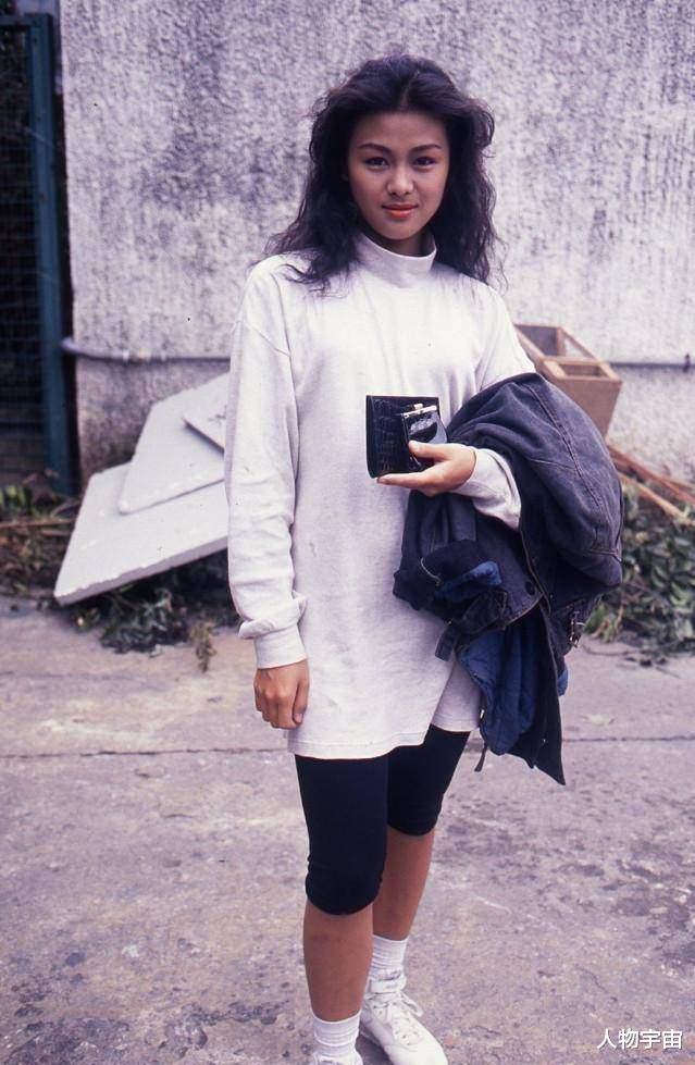 她是郭富城初恋，缩水版关之琳，激流勇退上海做服装生意，容颜已改