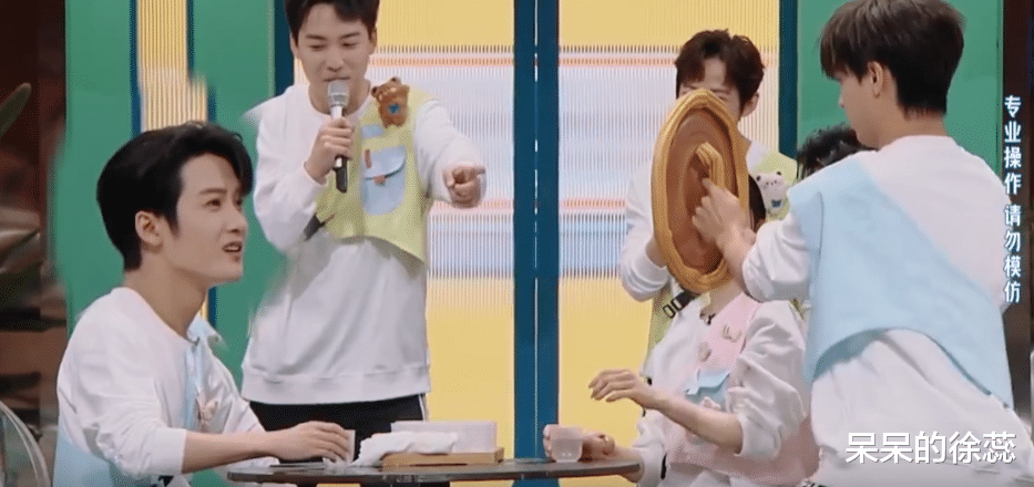 《星期六》“不守规矩”的刘诗诗,被何炅偏爱,得秦霄贤宠溺