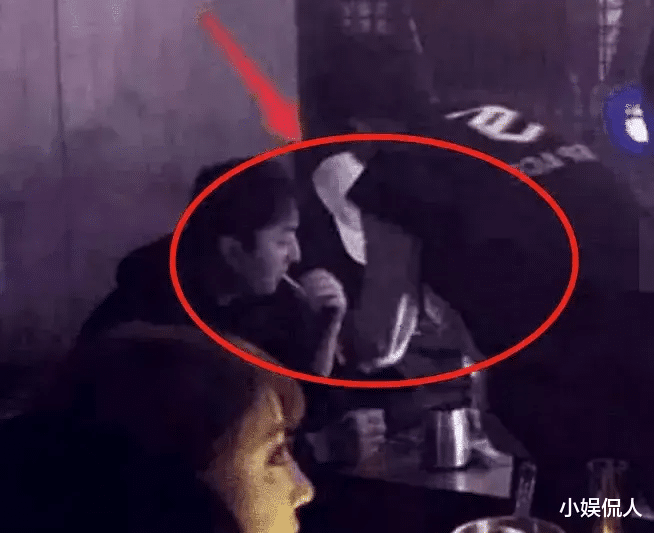 关晓彤被王思聪夜店寻欢，抱进洗手间视频曝光？夜店老板发文庆祝