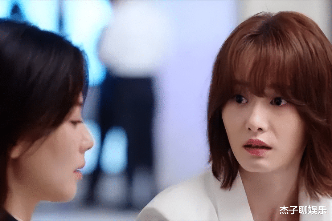 没想到8月刚到，45岁刘涛就以这种方式翻车了，可怜刘宇宁受连累