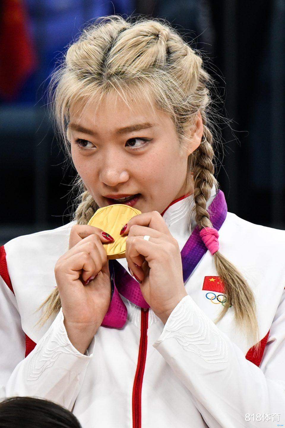 李梦回应美妆美甲打球: 每个女孩都很爱美 赛前化妆让我比赛更专注