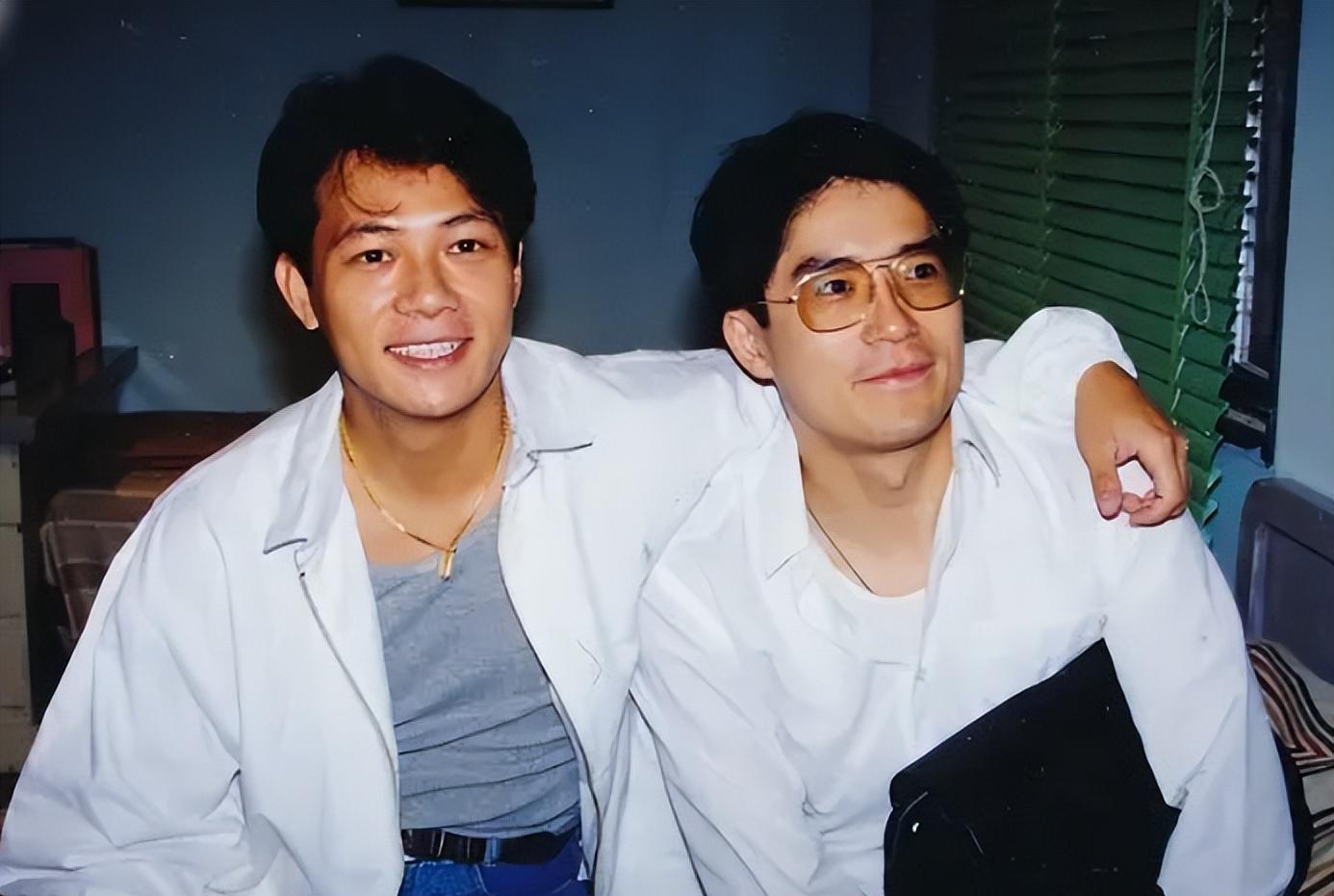 叶童哥哥移居英国生意失败,回国后无戏拍当保安,68岁发福变化大!