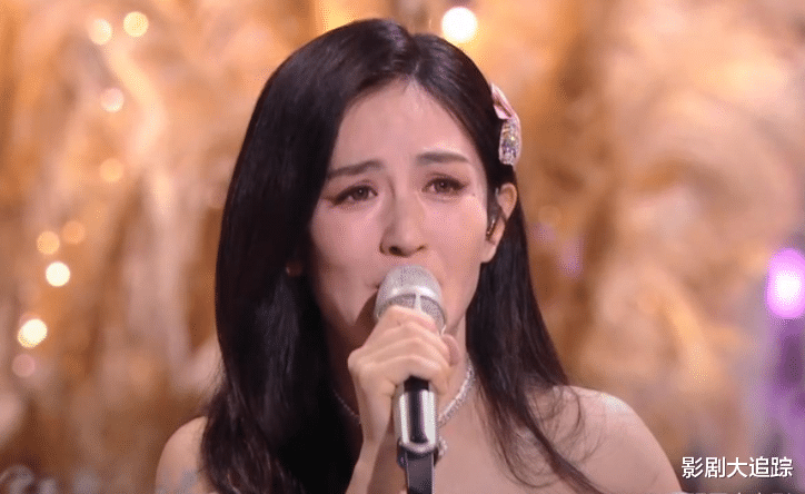 湖南跨年主持人状态堪忧，何炅比汪涵还老，沈梦辰动脸靳梦佳换头