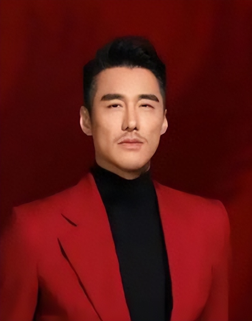 《披3》最豪的哥哥：名车上亿，酒庄傍身，衣帽间价值近2亿