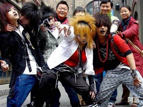 95后|分裂而茫然:90后95后00后