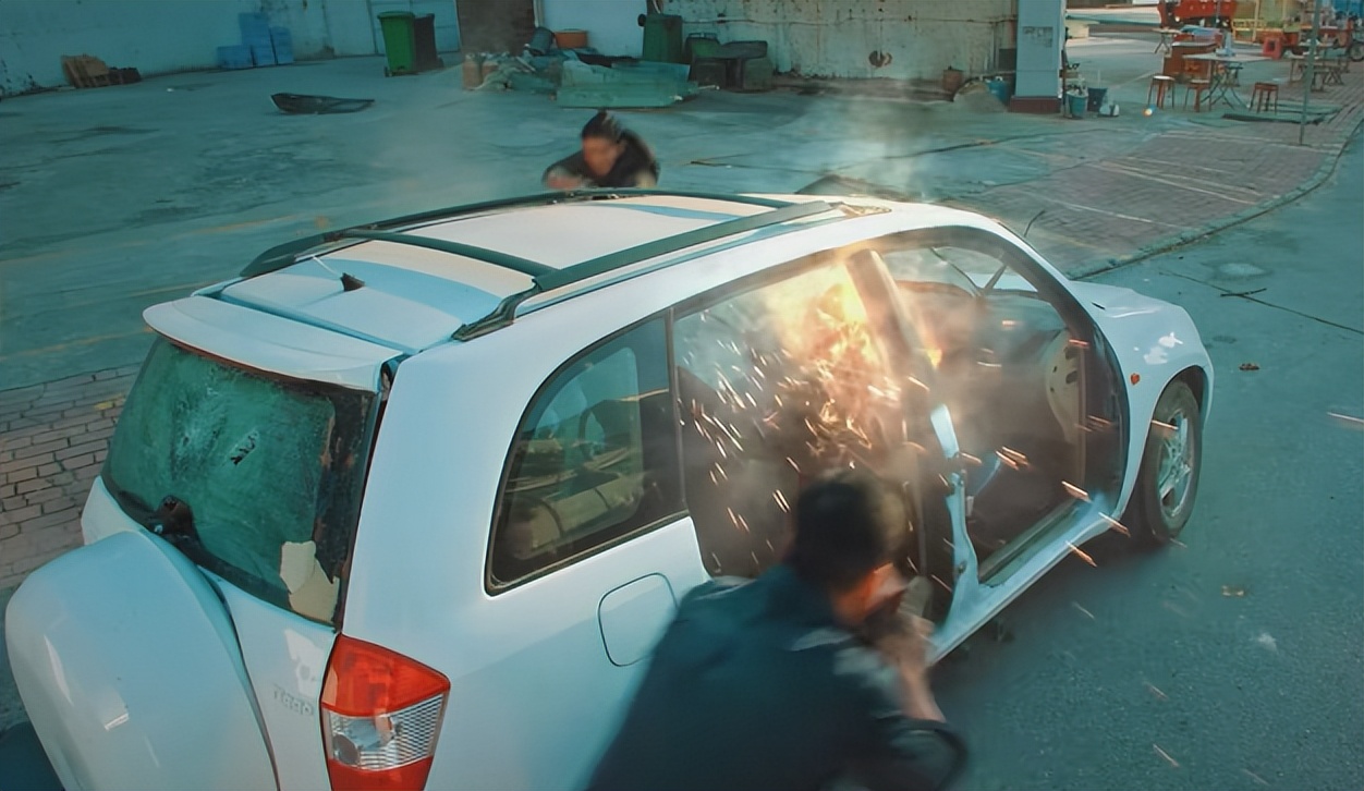 影版《破冰行动》翻车!一星二星满屏飘,女演员身材成最大看点?