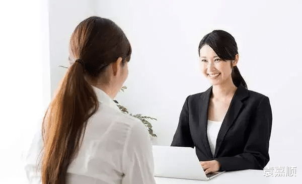 大学毕业生求职遇“月薪17元”岗位,公司:写错了,每小时17元!