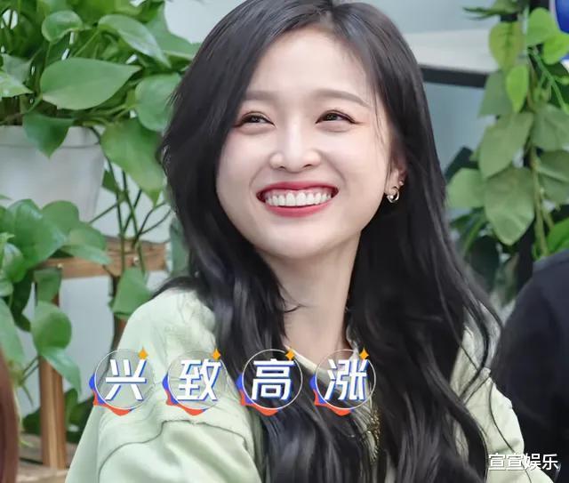 贾静雯|半个娱乐圈都做牙,假牙成了潮流,“丑”的千奇百怪一笑就露馅