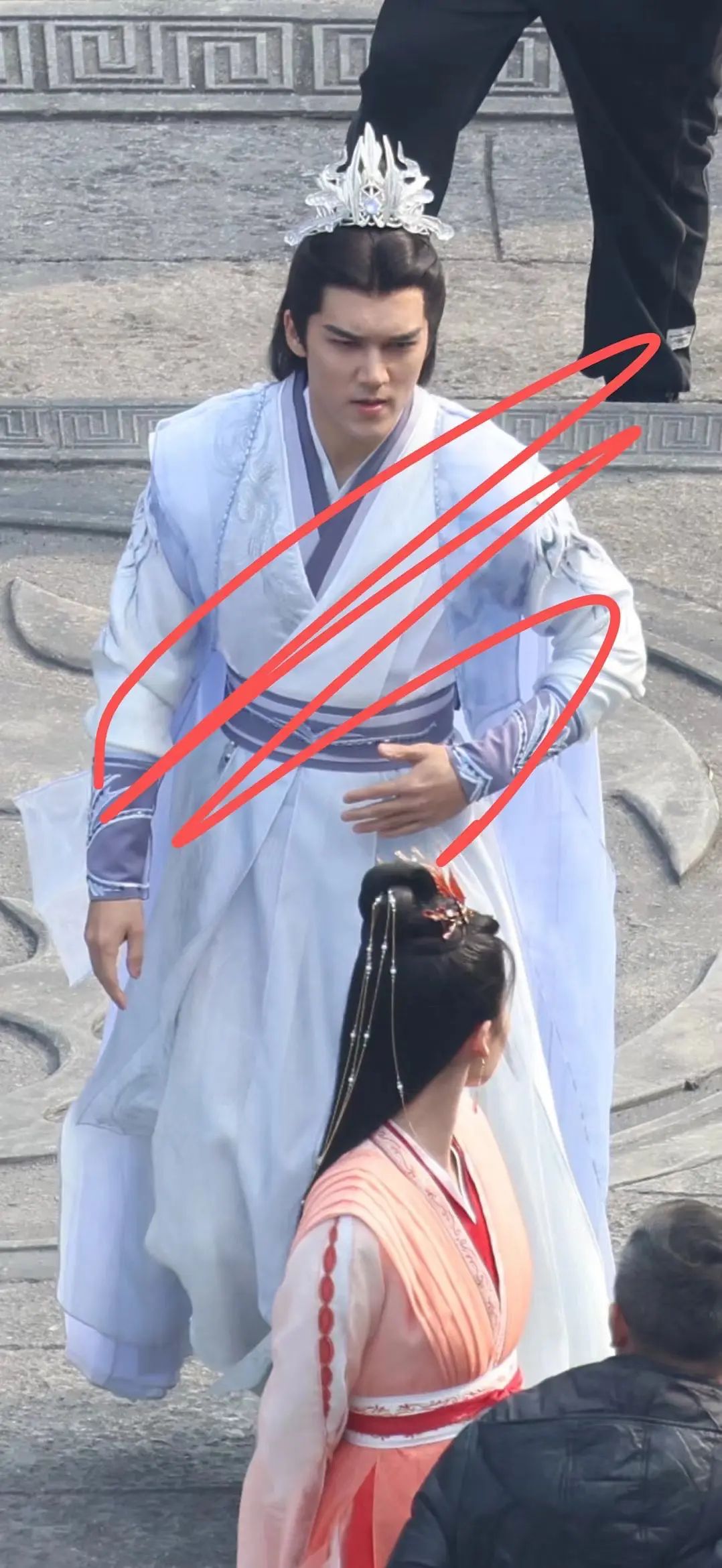 陈牧驰最新路透曝光!变胖变黑,面中凹陷被吐槽像挨了一拳