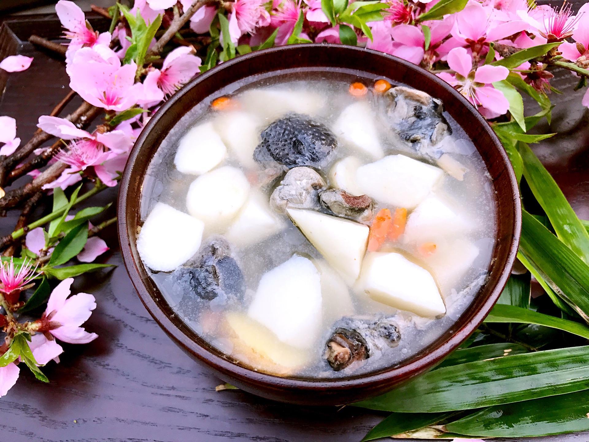 牛肉面|立冬将至，若不差钱常给家人喝这5道汤，健脾开胃去秋燥，安稳入冬