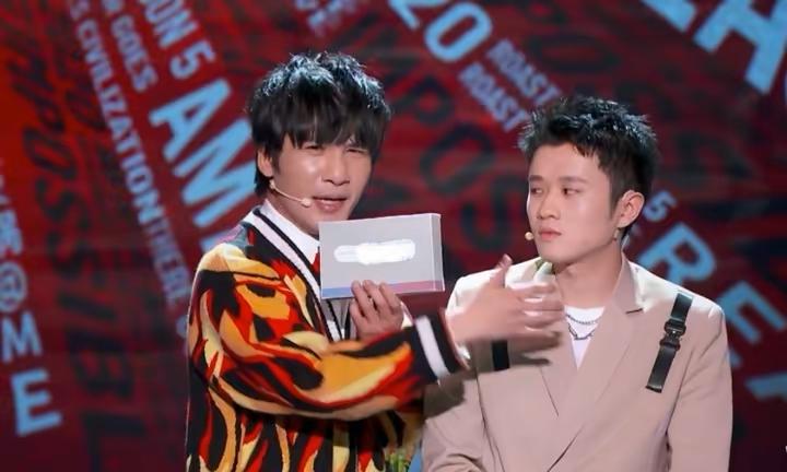 李诞|李诞神隐?笑果出事15天后,曾经最有后路的8个人,都在干嘛?