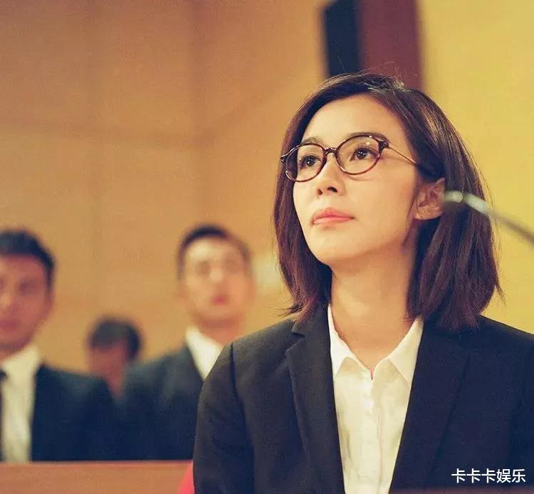 六位香港艺人落魄转行,卖保险,卖鱼蛋,最佳女配成了按摩技师!