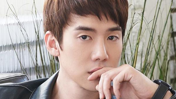 宋仲基|韩国男演员 柳演锡