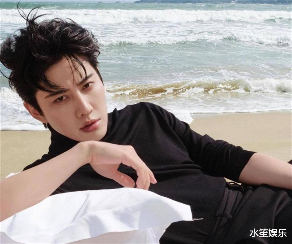 泰星Mike发文庆祝儿子9周岁生日,Maxwell颜值高但不像爸爸