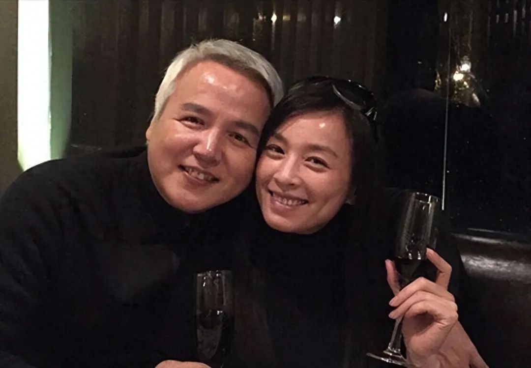 张庭夫妇翻身，96套房产解封，身家上百亿，真相究竟如何？