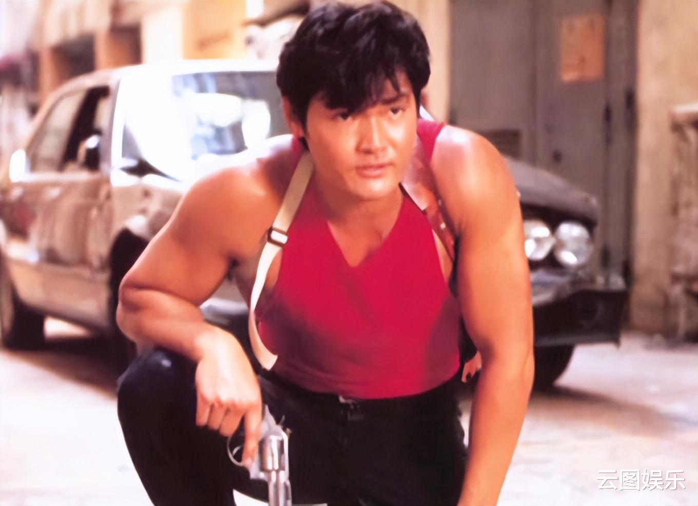 刘涛|知名港星现身豪宅吃大餐!62岁发福变化大,定居内地花200万开店