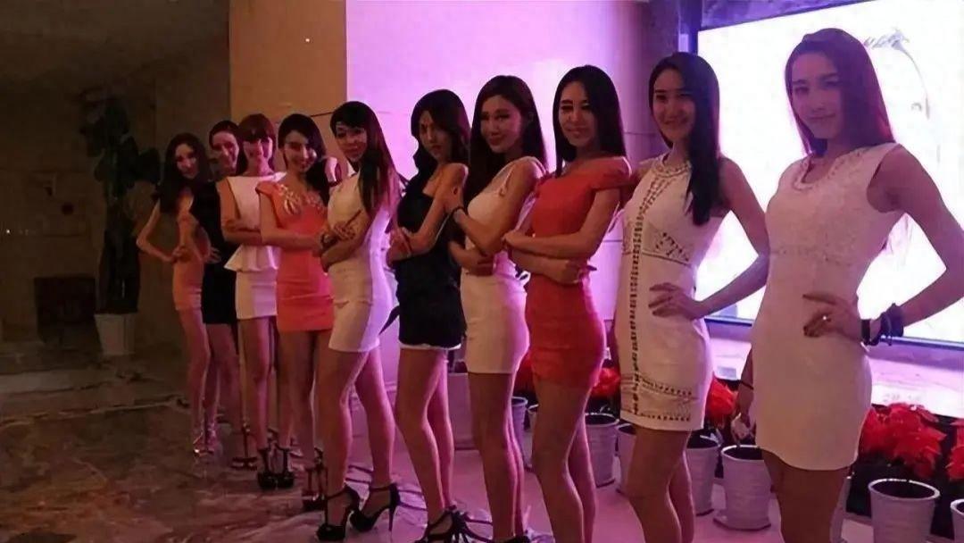 盘点跟许家印有往来的15位女明星，有知名女演员，也有歌手模特