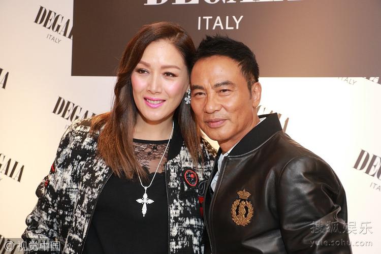 演员任达华:出道43年0绯闻,为爱丁克,50岁老来得子泪流满面