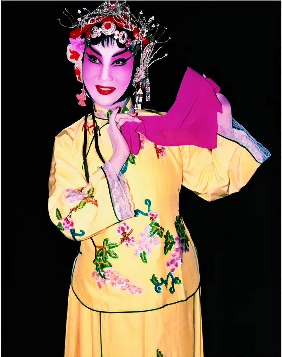 著名演员卢桂兰:前夫悲情离世,再婚带儿子嫁给知名特型演员 - 娱乐