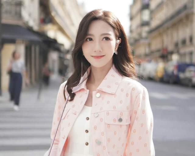 TVB小花官宣结婚，与老公婚纱照幸福溢满，大赞老公踏实有安全感