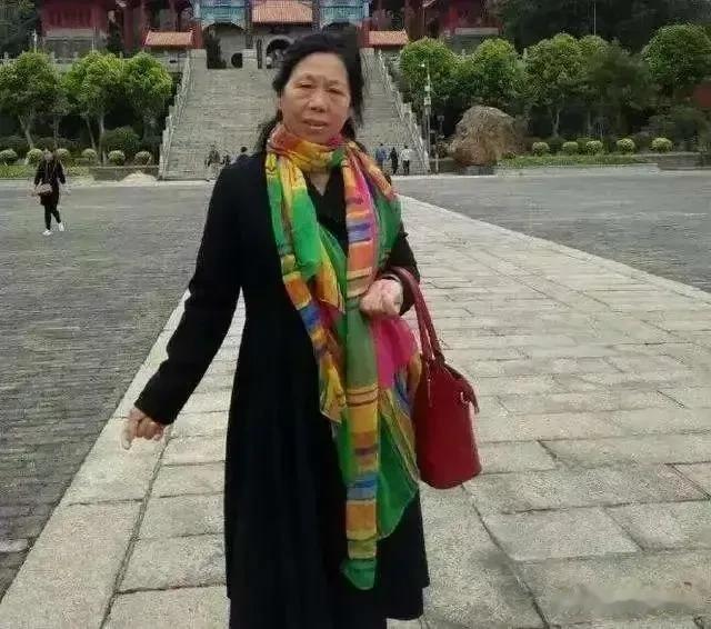 张美娥|无颜值无学历，61岁农妇蝶变周星驰的御用丑角，两部戏赚足两套房