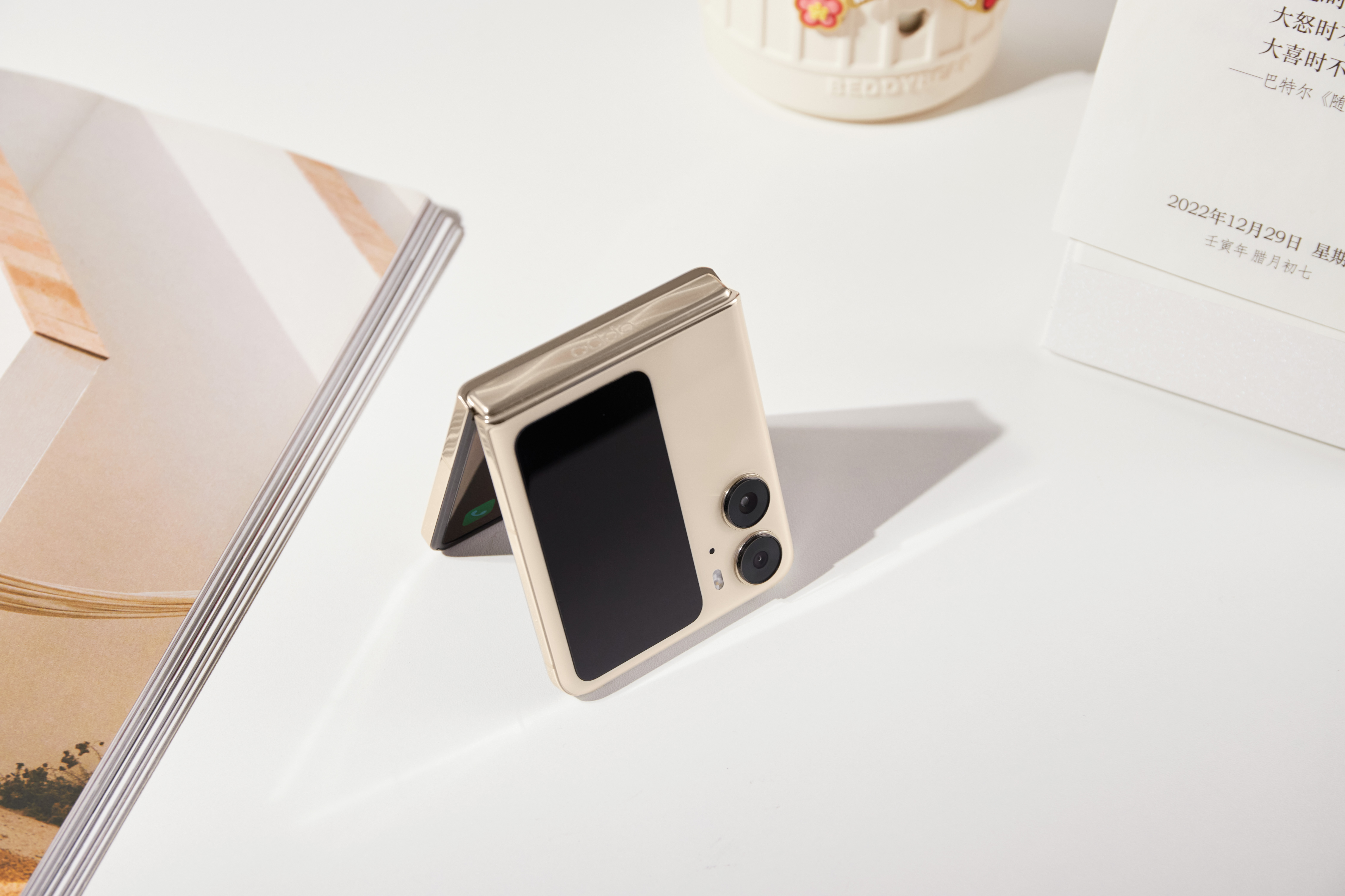 折叠屏|可能是年度最强小折叠?Find N2 Flip开售夺双冠,四大亮点太上头