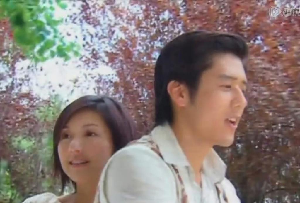 娱乐圈再次传出喜讯!明星情侣在美国领证结婚,因戏生情,恋爱长跑9年