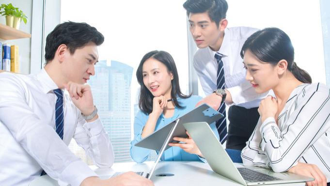 大学生|大学生职场生存法则，你可以不聪明，但不可以不小心