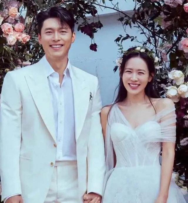 41岁孙艺珍产后首露面!谈老公玄彬喜笑开颜,笑容灿烂幸福温馨