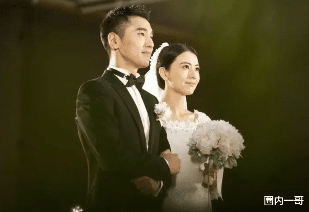 被3位女星惊艳到：白发不染，不整科技脸，用松弛感诠释优雅老去