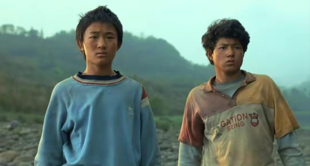 《八角笼中》女人的\衣衫不整\,打了多少国产剧\假穷人\的脸