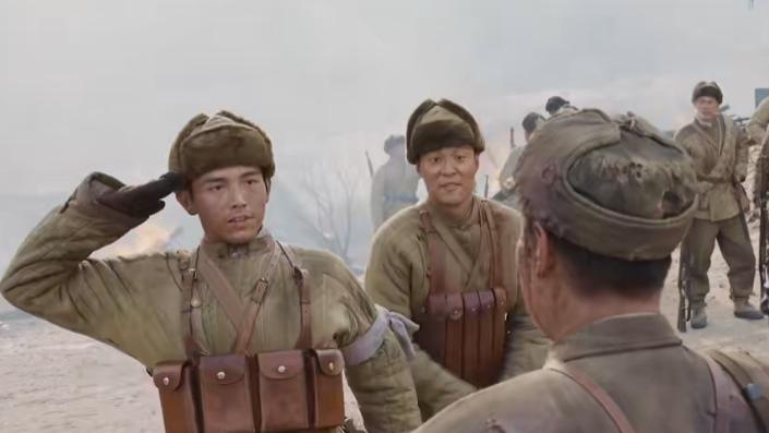 “志愿军”别硬演，怪异表情、抻脖子，一排假牙，当观众瞎吗？