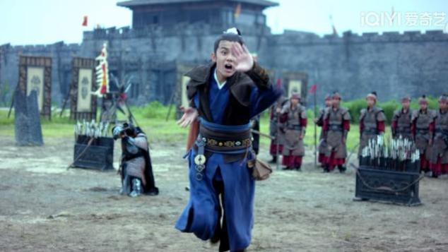 看懂《琅琊榜》梅长苏训斥戚猛这一幕，就知道林燮当年打他有多狠