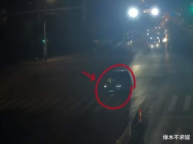 郭德纲|噩耗!曝张翰拖行的交警已去世,当年内幕曝光,张翰态度令人气愤