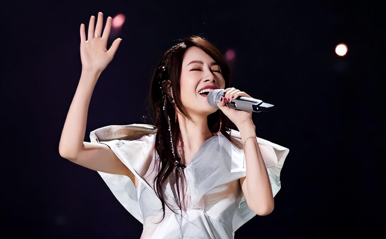 刘亦菲|未翻红先翻车,45岁的徐怀钰,不再被世界“宽容”